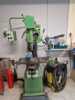 Søyleboremaskim med fresfunksjon. Pillar drilling machine with milling function.